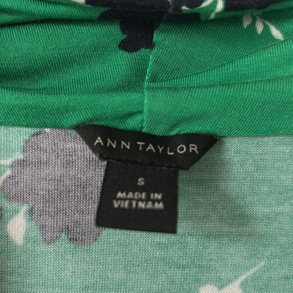 Ann Taylor wrap top with ruching on sides. - Picture 3 of 6